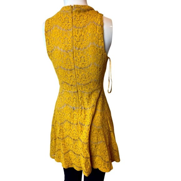 Love & Fire Womens Fit & Flare Lace Mini Dress Sleeveless Back Zip Yellow Size M - Picture 2 of 8